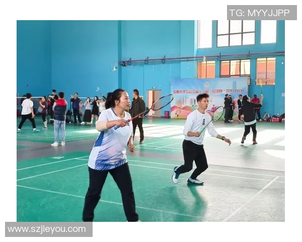 南京羽毛球队在锦标赛中的团队协作表现分析与启示 南京羽毛球队在锦标赛中的团队协作表现分析与启示