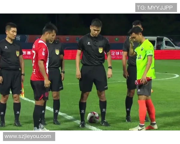 南京足球队以54分稳居世界锦标赛积分榜首位争夺冠军形势明朗 南京足球队以54分稳居世界锦标赛积分榜首位争夺冠军形势明朗