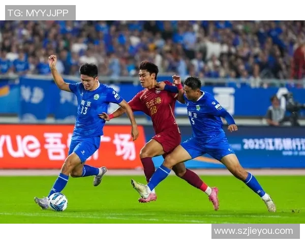 南京足球队在联赛中的比赛经验与表现分析与点评 南京足球队在联赛中的比赛经验与表现分析与点评