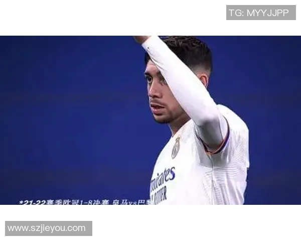 挺壮的足球明星如何在赛场上展现力量与技巧的完美结合