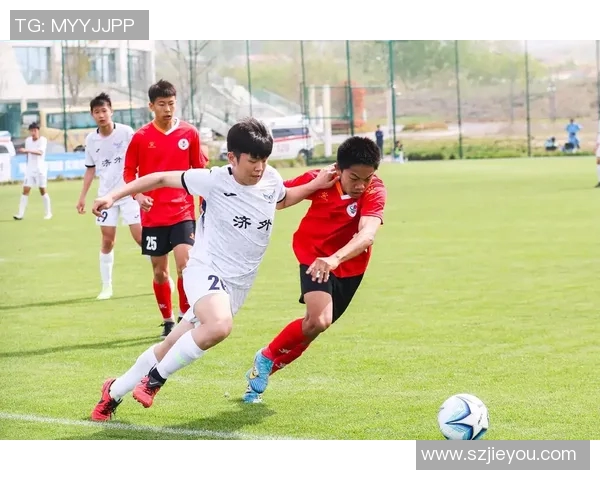 武汉足球队的节奏与发展探讨聚焦于城市足球文化的崛起与未来 武汉足球队的节奏与发展探讨聚焦于城市足球文化的崛起与未来